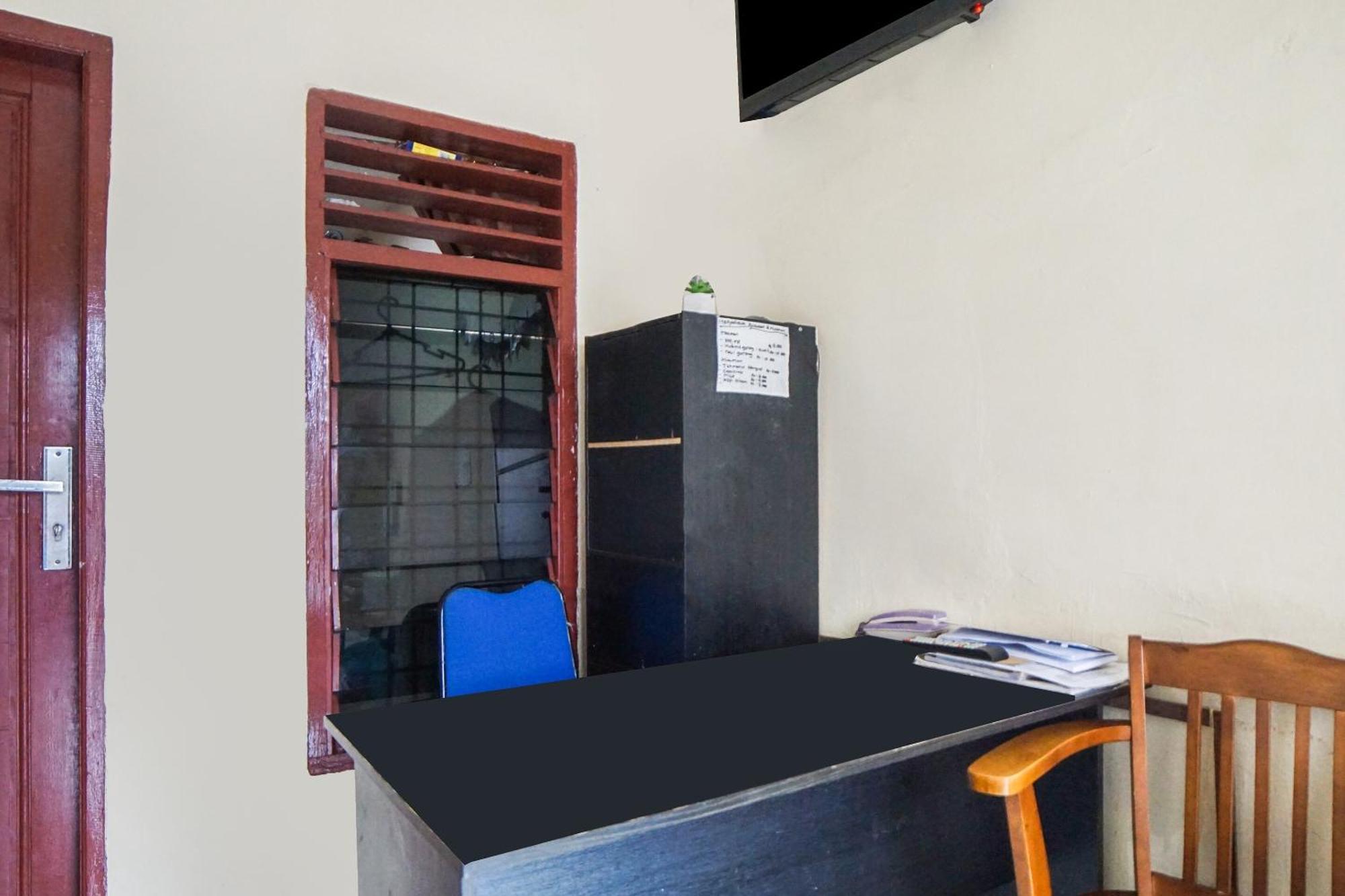 Oyo 92076 Sky Residence Cengkeh Medan Exterior photo